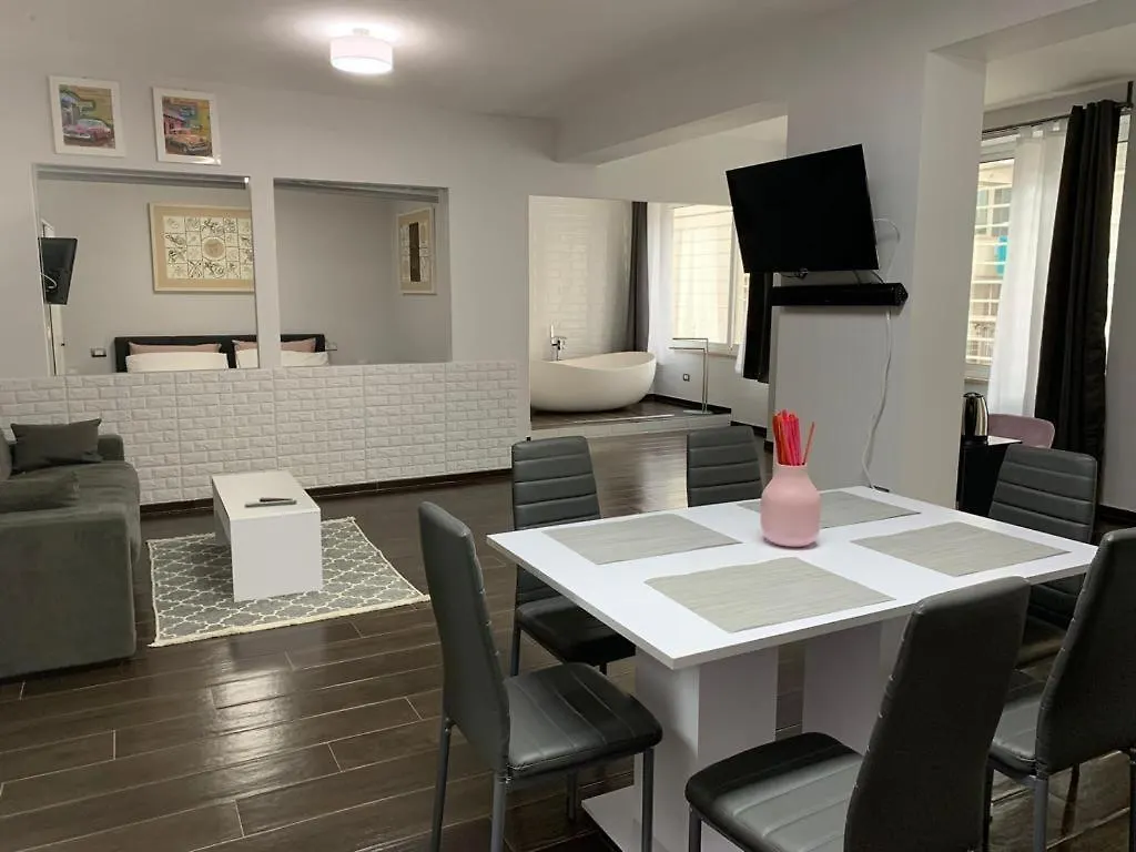 Argiro95 Luxury Apartment Bari Italy