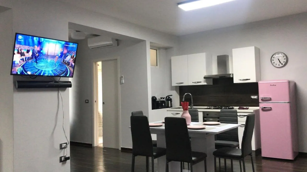 Argiro95 Luxury Apartman Bari 0*,